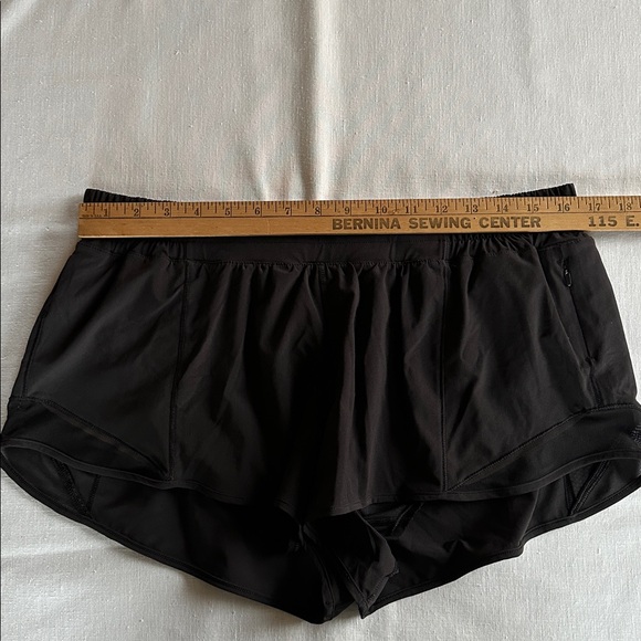 Lululemon Hotty Hot Short 14 Black - Picture 6 of 9